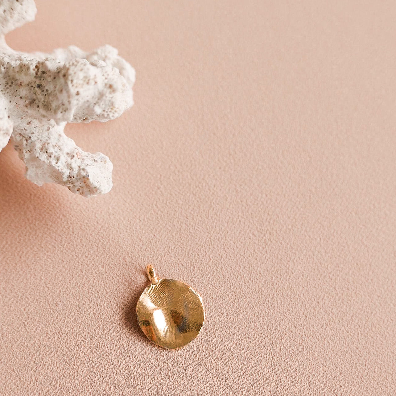 mel jewel bespoke gold necklace fingerprint pendant medalha impressão digital marca portuguesa