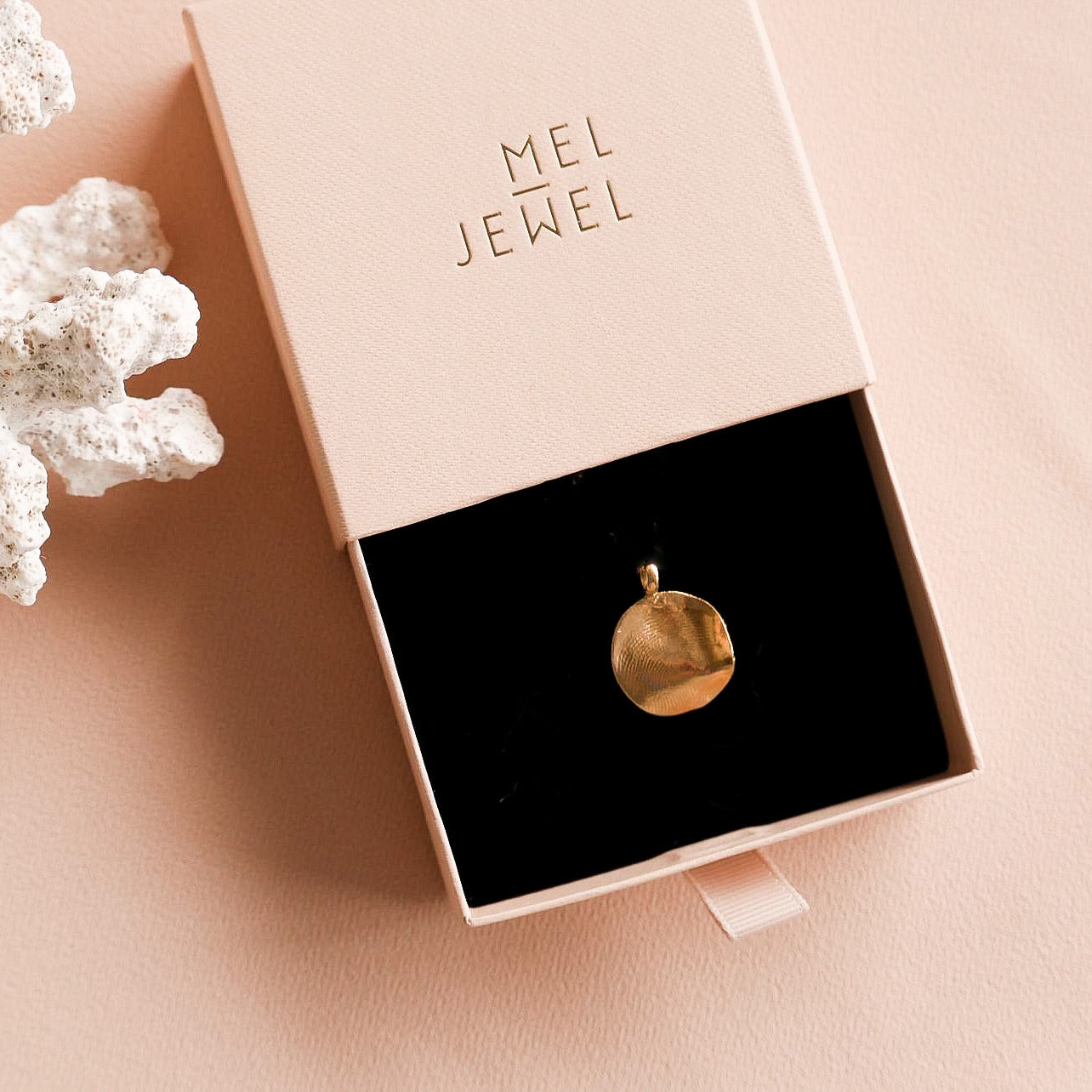 mel jewel bespoke gold necklace fingerprint pendant medalha impressão digital marca portuguesa