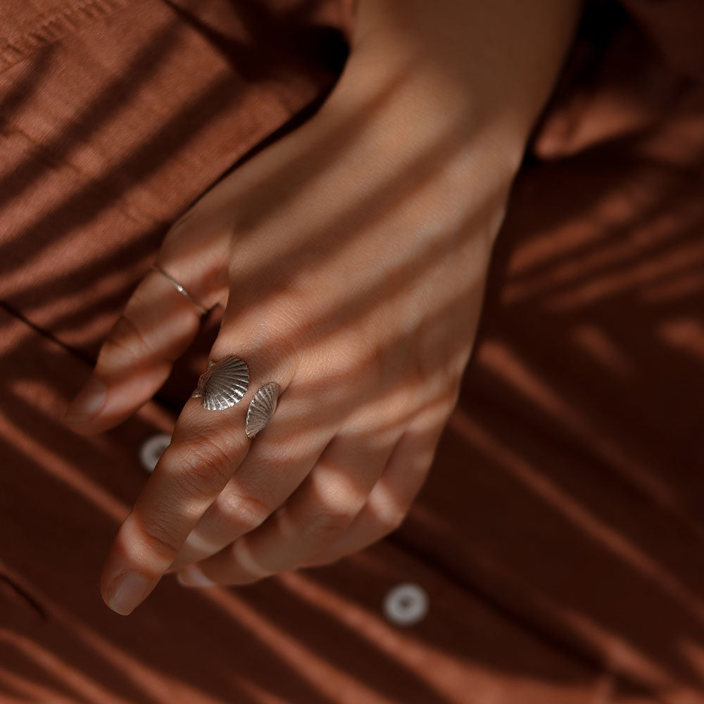 Olivia Silver Ring Scallop